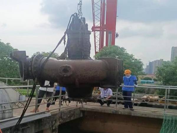 潛水打撈
